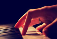 海星体育：[网球]阿圭罗队击败纳达尔队 夺得板式网球冠军.